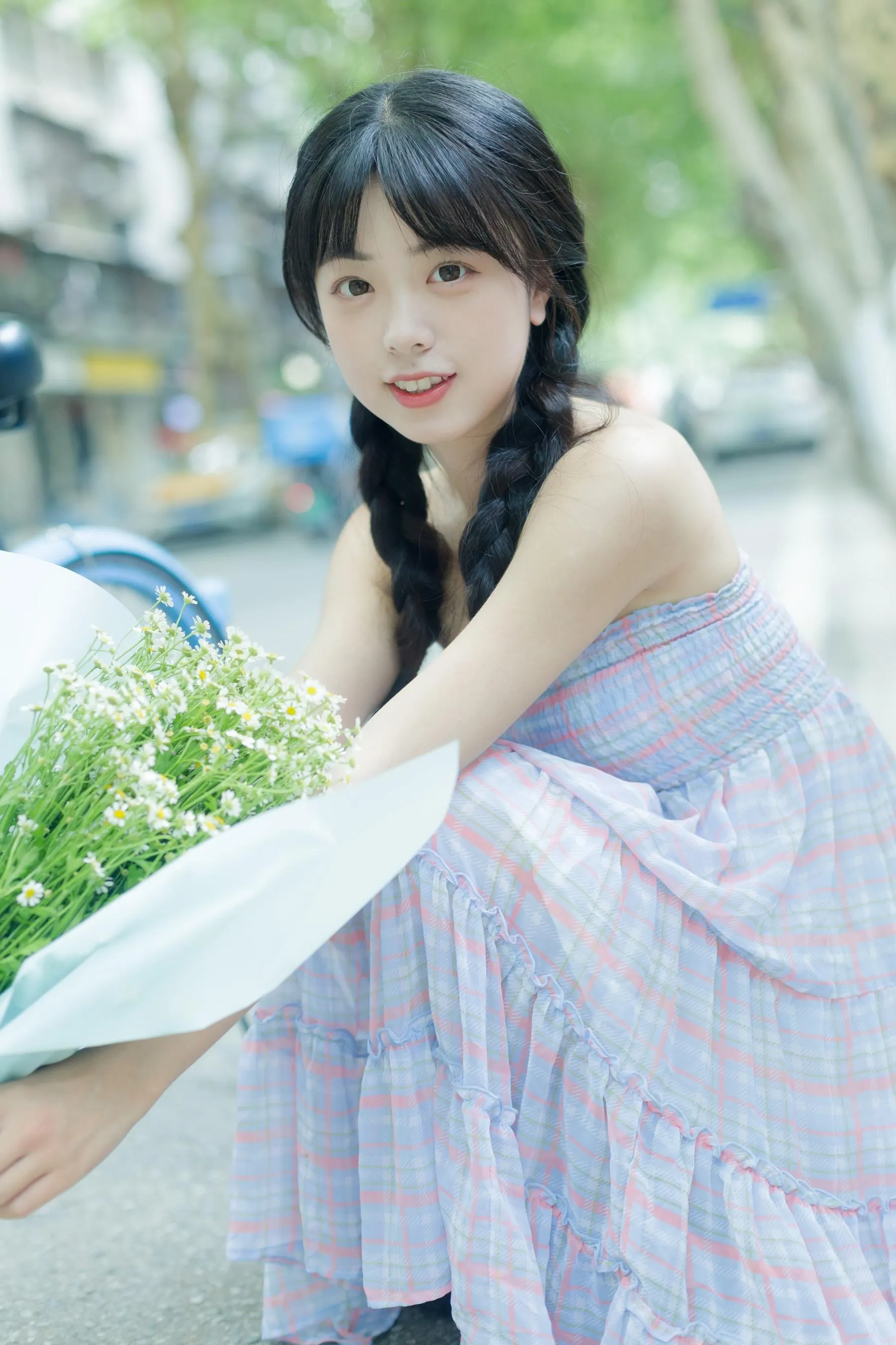 [YITUYU艺图语]2022.08.12 夏天是洋甘菊的气味 可爱泡泡呀 [33P]插图6